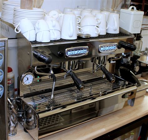 Espresso Coffee Machines, Automatic and Traditional Coffee Machines