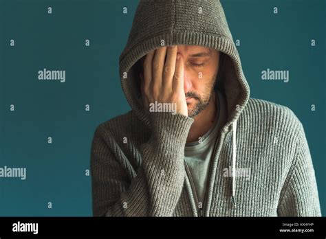 Disbelief hi-res stock photography and images - Alamy