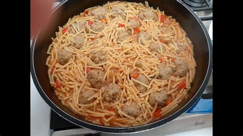 Fideos con albondigas - YouTube