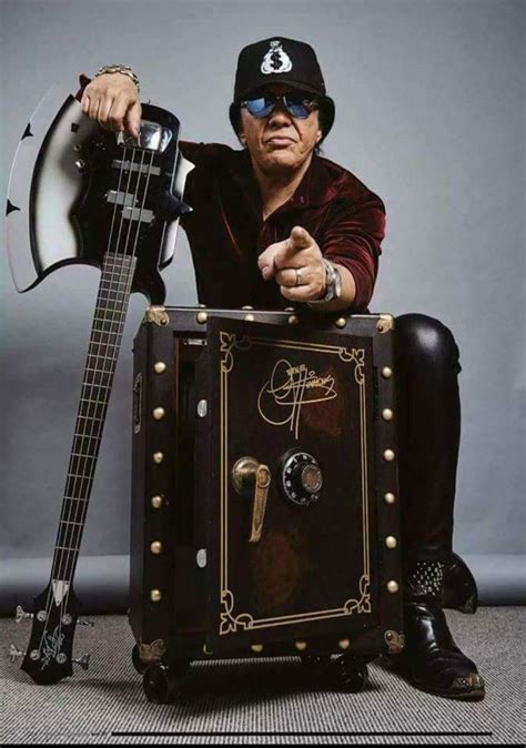 Gene Simmons | Gene simmons kiss, Gene simmons, Classic guitar