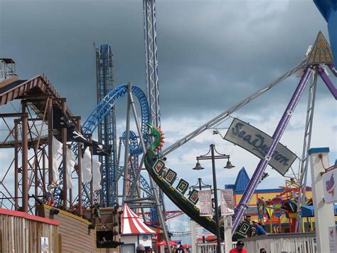 Small Park Showcase: Galveston Historic Pleasure Pier - Coaster101