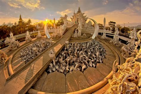 Wat Rong Khun in Thailand – Magazine WorldPass