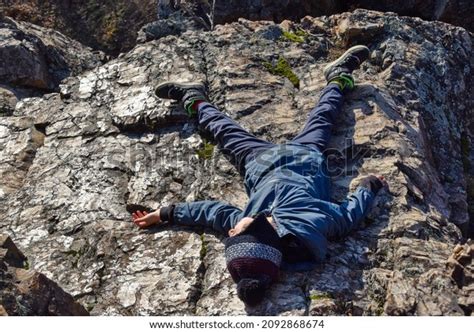 6,064 Climbing Accident Images, Stock Photos & Vectors | Shutterstock