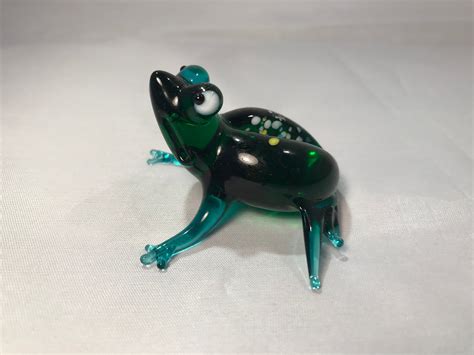 Color Glass Frog Figurine - Etsy