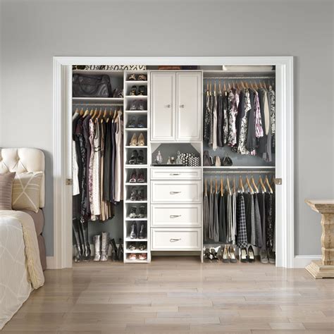 Small Bedroom Closet Design Ideas | Small closet design, Closet layout ...