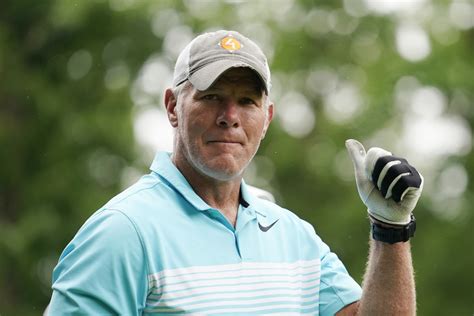 Brett Favre Makes His Opinion On Transgender Athletes Very Clear - The Spun