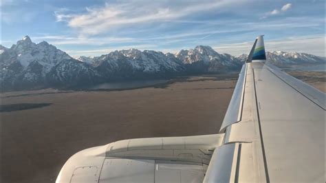 Alaska Airlines Skywest Flight 3365 Approach and Landing Runway 19 in Breathtaking Jackson Hole ...