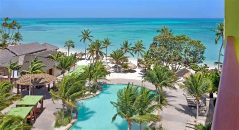 Holiday Inn Resort Aruba beach hotel for $206 - The Travel Enthusiast The Travel Enthusiast