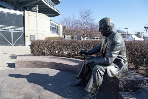 Art Rooney statue in Pittsburgh Pennsylvania Photograph by Eldon McGraw ...