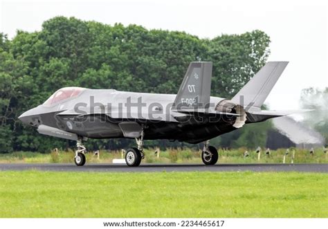 Lockheed Martin F35 Lightning Ii Stealth Stock Photo 2234465617 ...