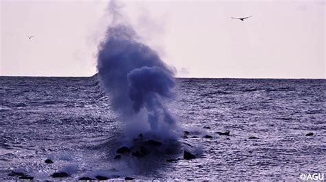 Underwater volcano eruption observed off the coast of the Canary Islands - YouTube