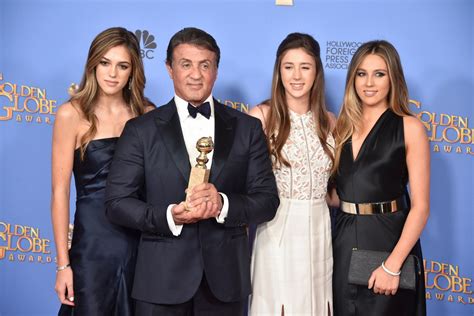 Miss Golden Globes 2017: Sylvester Stallone and His Daughters Arrive on the Red Carpet