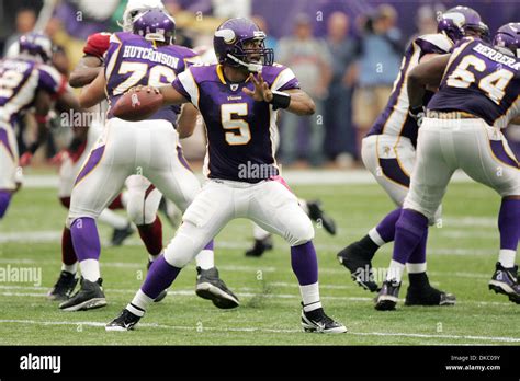 Oct. 12, 2011 - Minneapolis, Minnesota, U.S - Minnesota Vikings ...