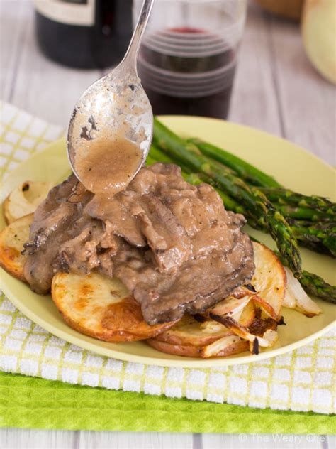 Roast Beef and Gravy over Easy Roasted Potatoes and Onions – Dan330