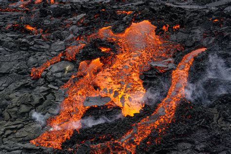 Q&A: Waiting for an eruption—what do we know about the Iceland volcano?