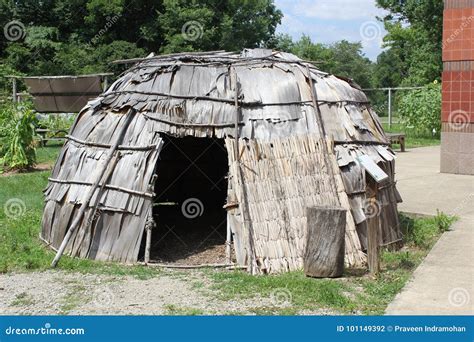 Modular Wigwam at Display Outside the Fort Ancient Museum Park Editorial Photography - Image of ...