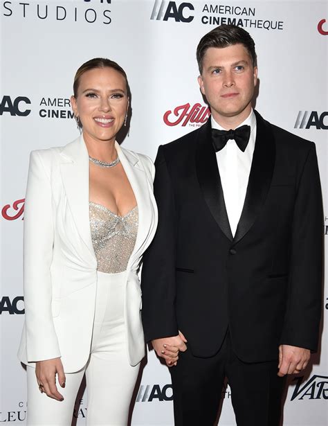 Scarlett Johansson Keeps Her Comments on Ex-Husband Ryan Reynolds Short ...