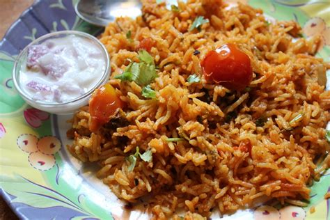 Tomato Biryani Recipe - Thakkali Biryani Recipe - Biryani in Rice Cooker