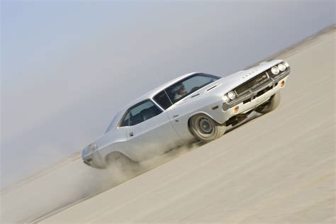 Check Out The 1970 Dodge Challenger Vanishing Point!