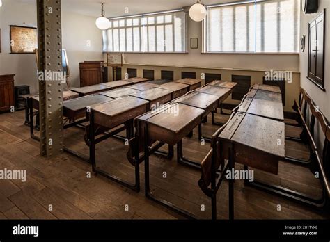 Victorian classroom hi-res stock photography and images - Alamy