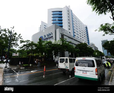 St. Luke's Medical Center in Bonifacio Global City in Metro Manila, The Philippines Stock Photo ...