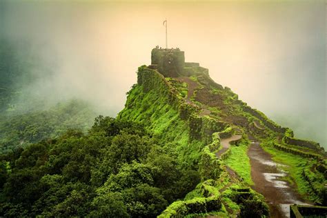 Chhatrapati Shivaji's Pratapgarh Fort Wallpaper for Wall - Magic Decor