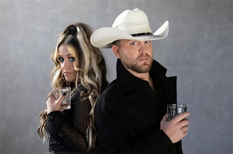 Makin’ Tracks: ‘Whiskey’ Fuels Justin Moore’s New Duet With Priscilla ...