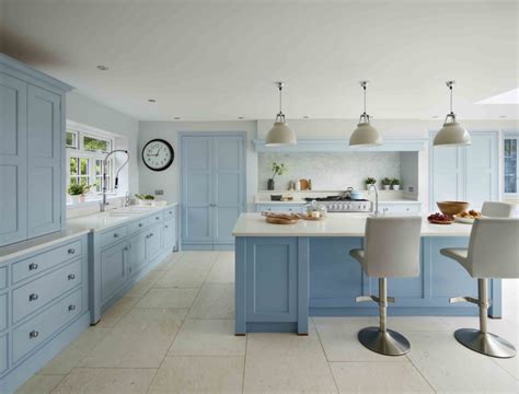 Beautiful blue kitchens - The English Home