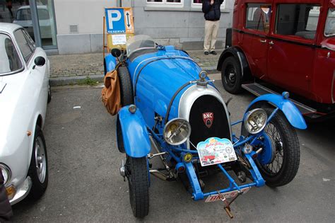 Une ancienne voiture de course photo et image | sports, un peu de tout ...