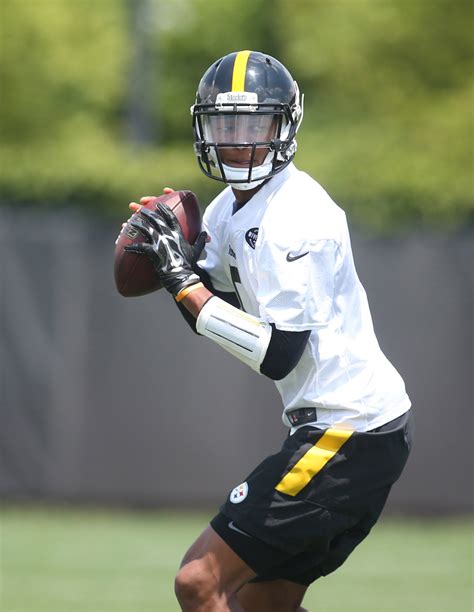 Joshua Dobbs named starter for Steelers' preseason game against Giants