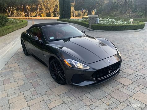 Convertible Maserati GranTurismo | Rent this location on Giggster