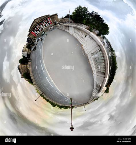 360 degrees panoramic photo of paris france Stock Photo - Alamy