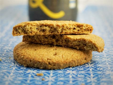 Homemade Digestive Biscuits | Moorlands Eater | Recipes