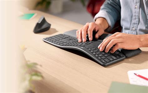 Logitech ERGO K860: Type Naturally, Type Better