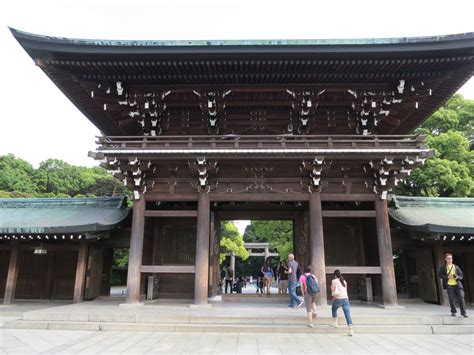 Japan Concierge's Travelog: Meiji Jingu Shinto Shrine - 8 things you ...