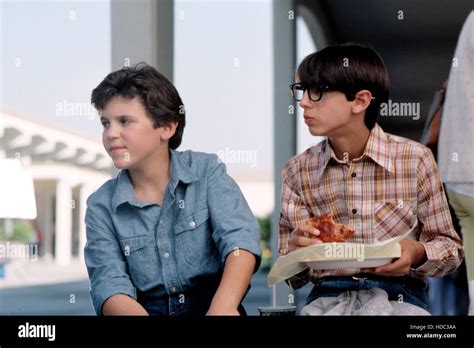 WONDER YEARS, Fred Savage, Josh Saviano, 1988-1993 Stock Photo - Alamy