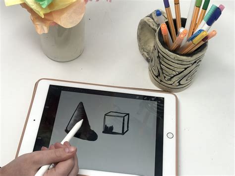 8 Ways to Make Art Better Using Technology - The Art of Education University