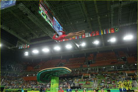 Simone Biles Wins Gold Medal In Vault at Rio Olympics! | Photo 1010295 ...