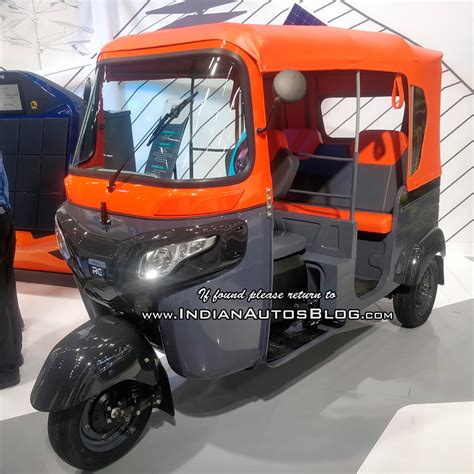 Bajaj RE electric auto rickshaw showcased at MOVE 2018