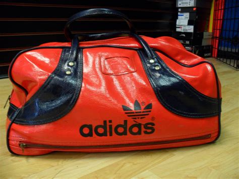 Vintage Style Adidas Duffle Bag | semashow.com