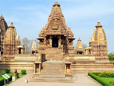 Lakshmana Temple, Khajuraho - Timings, History, Best Time to Visit