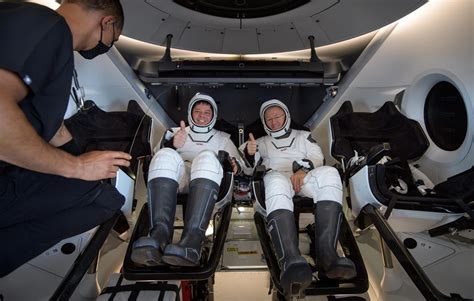 “It Came Alive!” – NASA SpaceX Dragon Astronauts Recount Thrilling ...