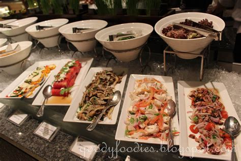 GoodyFoodies: Seafood Buffet Dinner @ Serena Brasserie, InterContinental KL