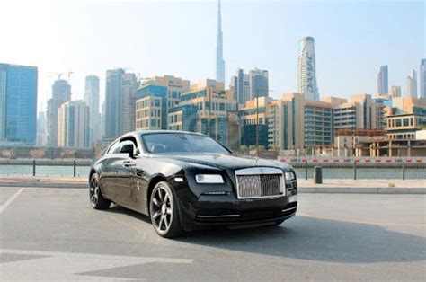 Should You Rent a Rolls Royce Series in Dubai? | SnapLap