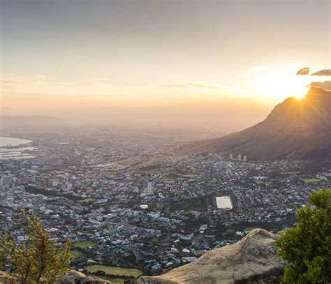 Cheap flights to Cape Town (CPT) from £500 | Netflights