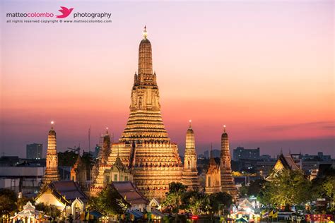 - Wat Arun temple at sunset, Bangkok, Thailand | Royalty Free Image