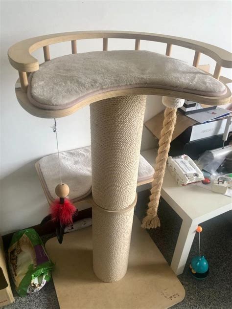 Cat tower scratcher, Pet Supplies, Homes & Other Pet Accessories on ...