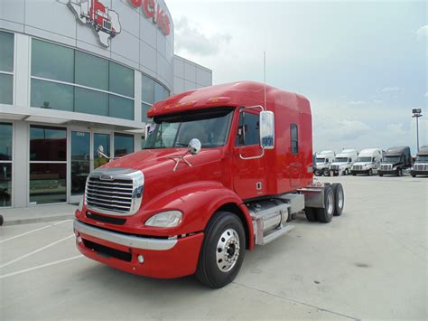 2009 Freightliner COLUMBIA - Texas Truck Sales