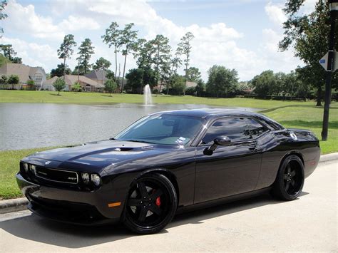 Black Dodge Challenger SRT8 | Muscle cars mustang, Dodge challenger, Dream cars