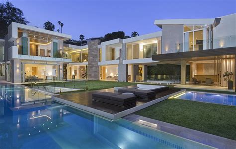 $22.9 Million Newly Built Modern Mansion In Los Angeles, CA | Homes of ...